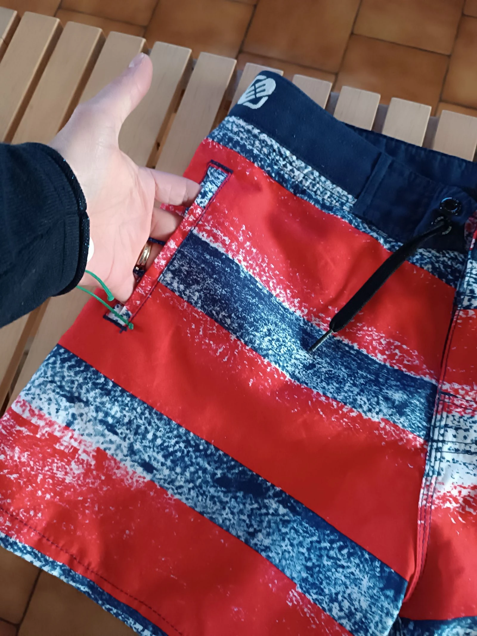 Red, blue and white star print Freegun boardshorts / swim trunks XS – photo 5